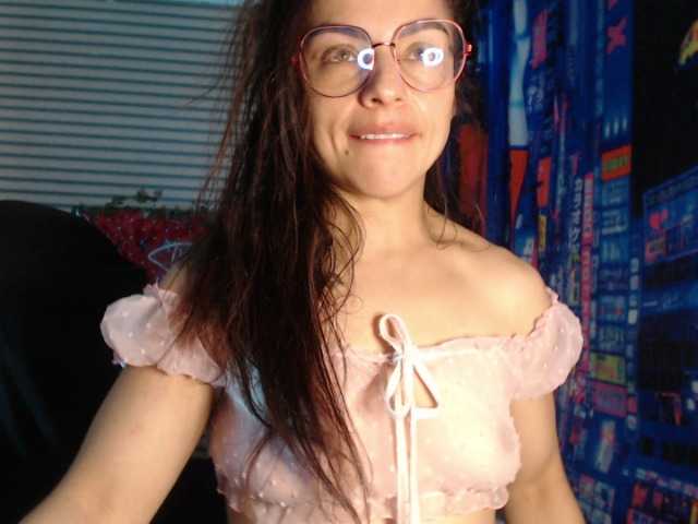rosse2504 online show from August 5, 1:53 pm
