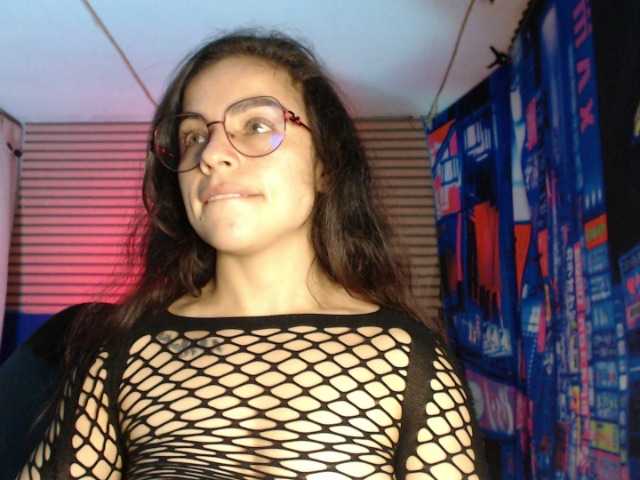 rosse2504 online show from August 9, 11:33 am