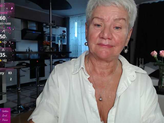 roxana-brooks online show from August 6, 5:56 pm