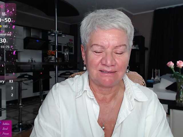 roxana-brooks online show from August 6, 8:08 pm