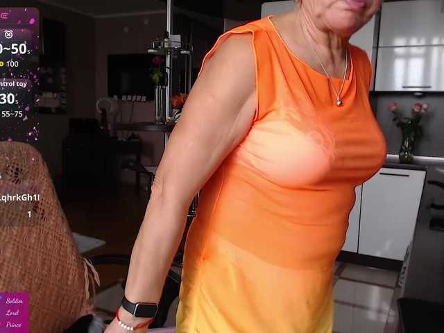 roxana-brooks online show from August 7, 2:39 pm
