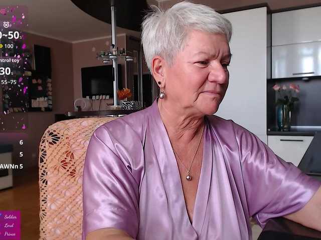 roxana-brooks online show from August 8, 10:37 am