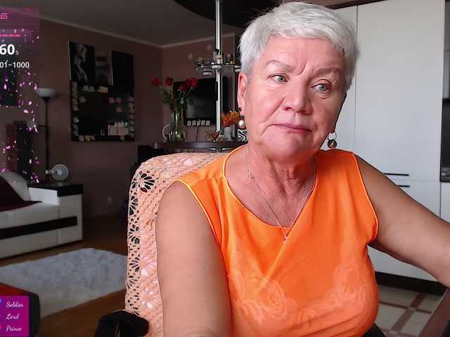 roxana-brooks online show from August 9, 1:23 pm
