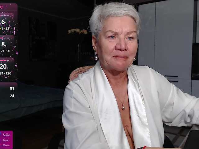 roxana-brooks online show from August 11, 6:21 pm