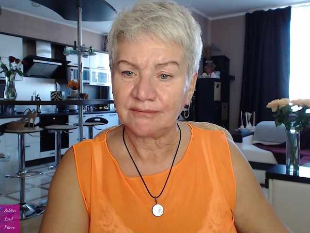 roxana-brooks online show from August 13, 4:43 pm