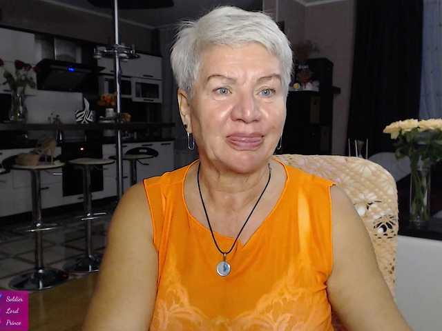 roxana-brooks online show from August 13, 6:55 pm