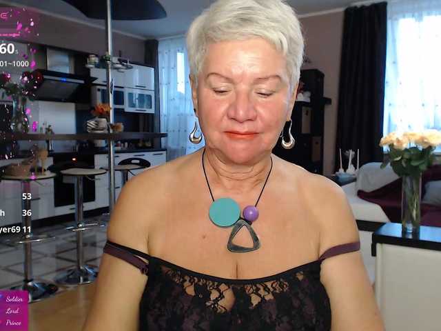 roxana-brooks online show from August 14, 5:38 pm