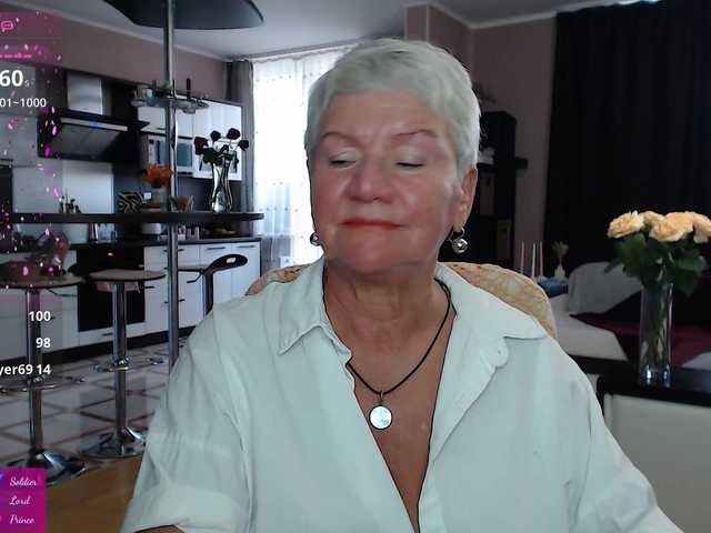 roxana-brooks online show from August 15, 4:44 pm