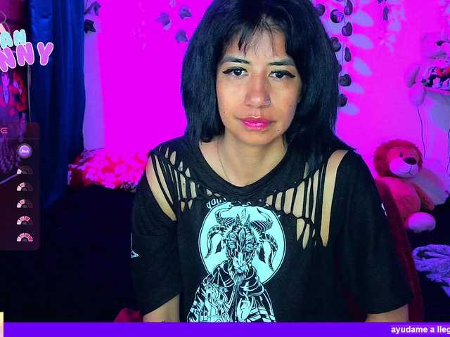roxanbunny online show from July 9, 5:01 am