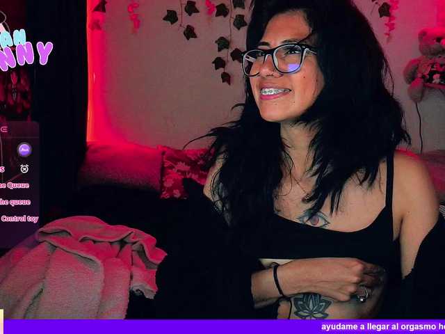 roxanbunny online show from July 15, 8:37 am