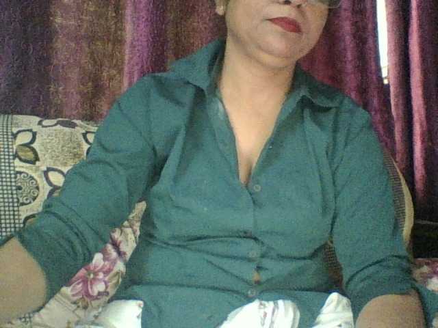 royelpari online show from June 22, 7:42 am