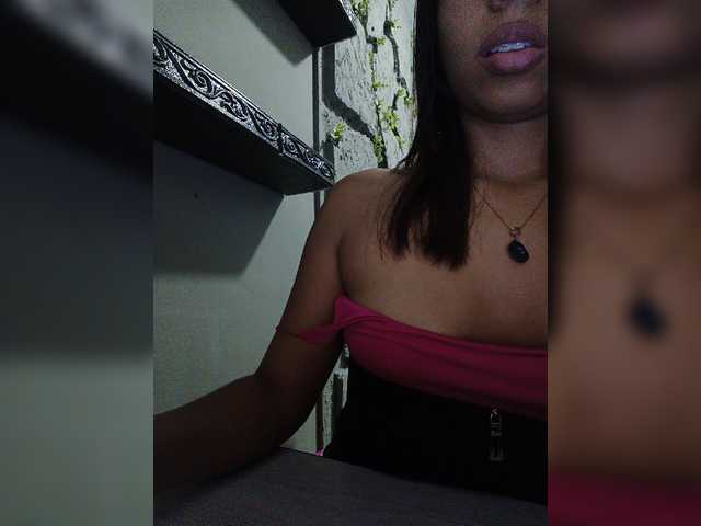 sara-coleman online show from July 26, 12:15 am