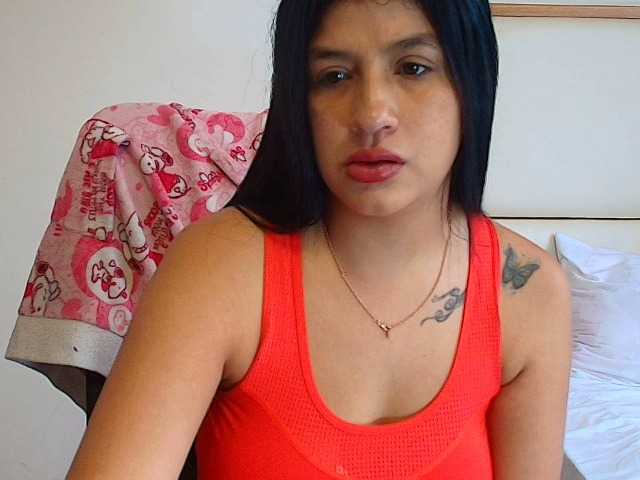 sara401 online show from April 22, 9:18 pm