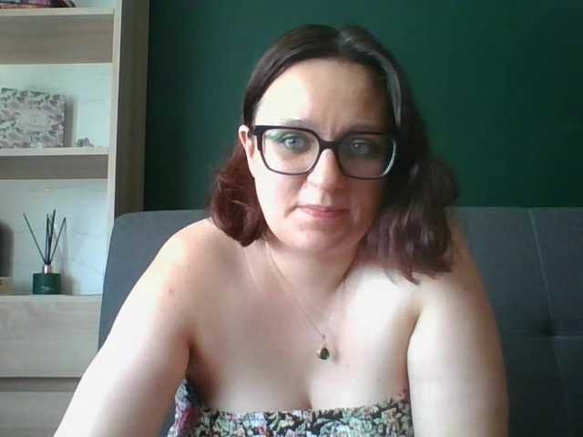 sensualParis online show from August 4, 11:18 am