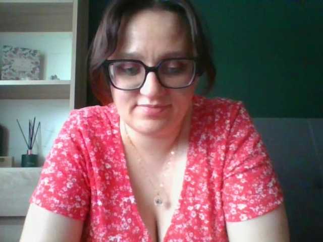 sensualParis online show from August 5, 5:27 am