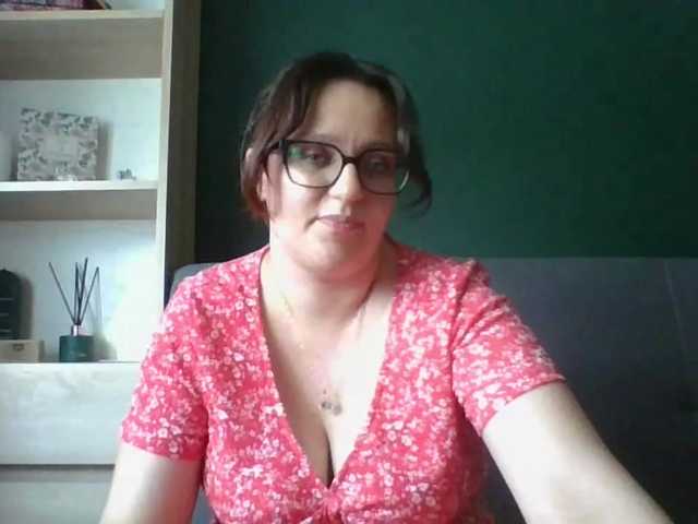 sensualParis online show from August 5, 9:07 am