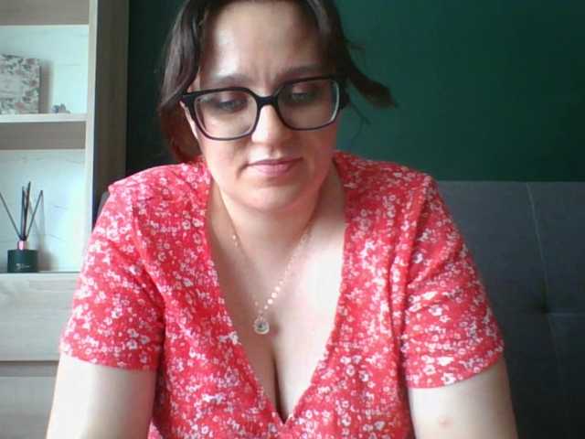 sensualParis online show from August 5, 11:19 am