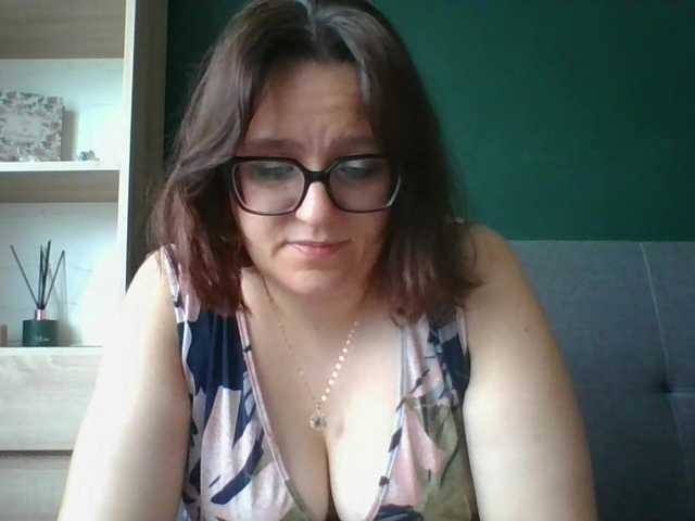 sensualParis online show from August 7, 6:24 am