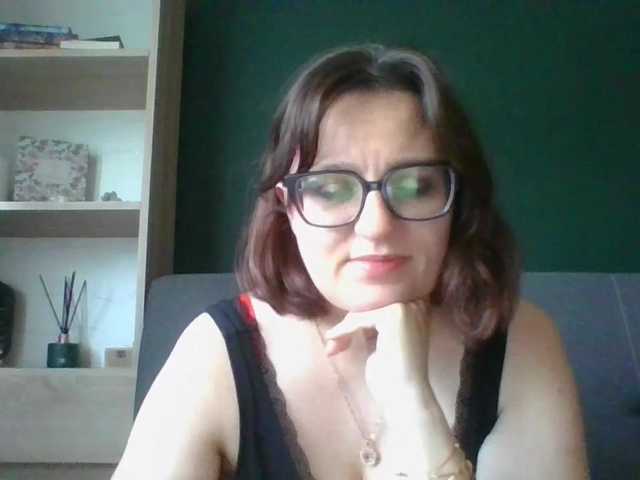 sensualParis online show from August 10, 5:20 am