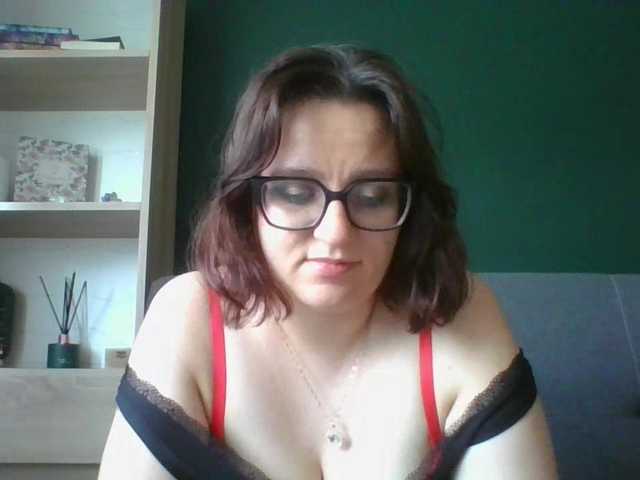 sensualParis online show from August 10, 7:32 am