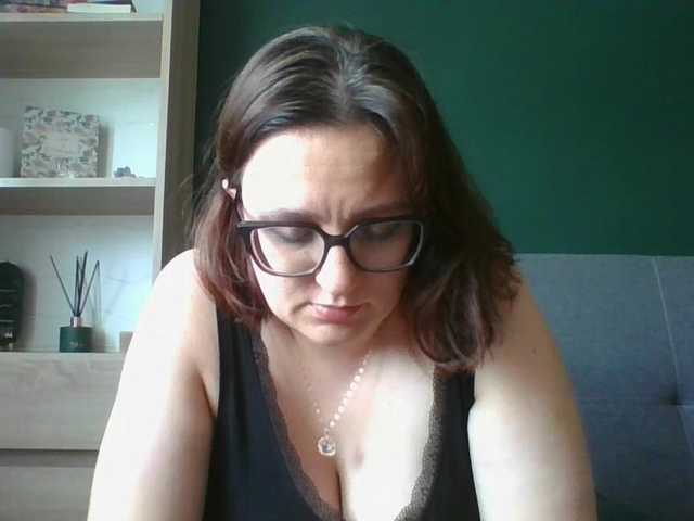 sensualParis online show from August 10, 9:11 am