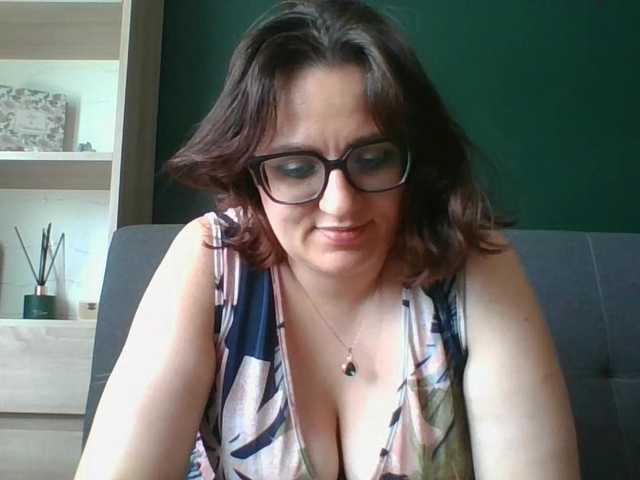 sensualParis online show from August 11, 10:17 am