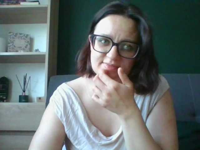 sensualParis online show from August 12, 5:21 am