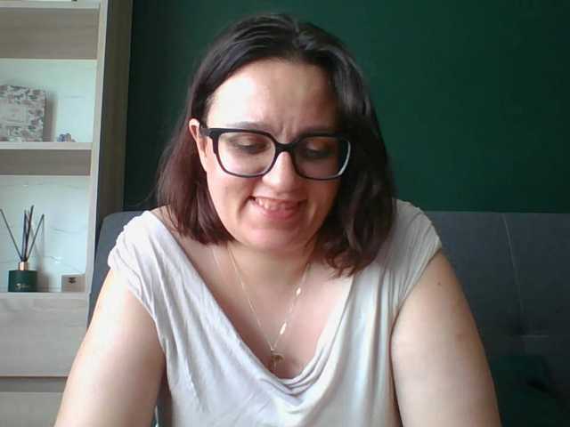 sensualParis online show from August 12, 11:56 am