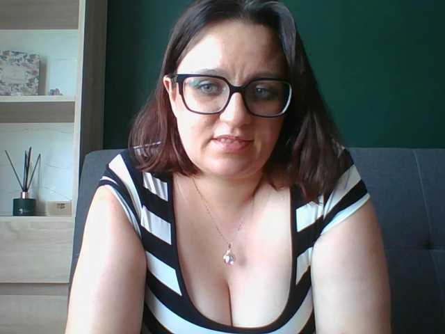 sensualParis online show from August 13, 11:24 am