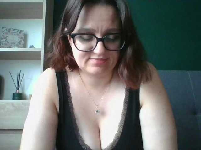sensualParis online show from August 17, 6:29 am