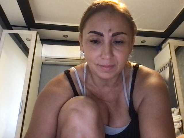sexmari39 online show from August 15, 2:32 pm