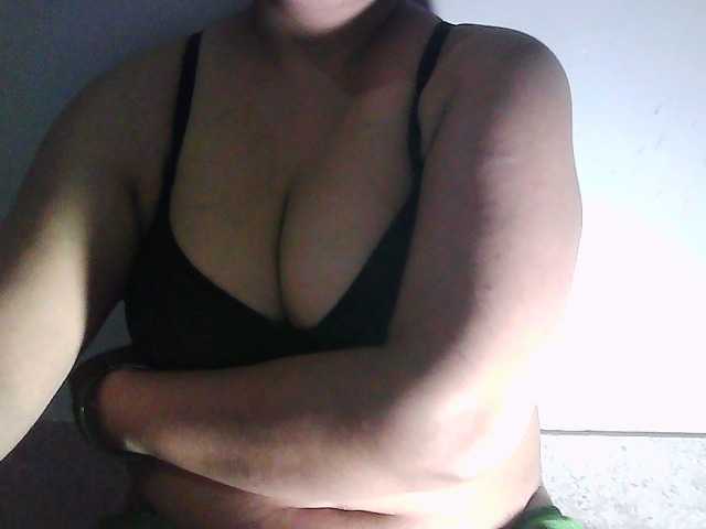 sexycharu online show from August 4, 9:34 pm