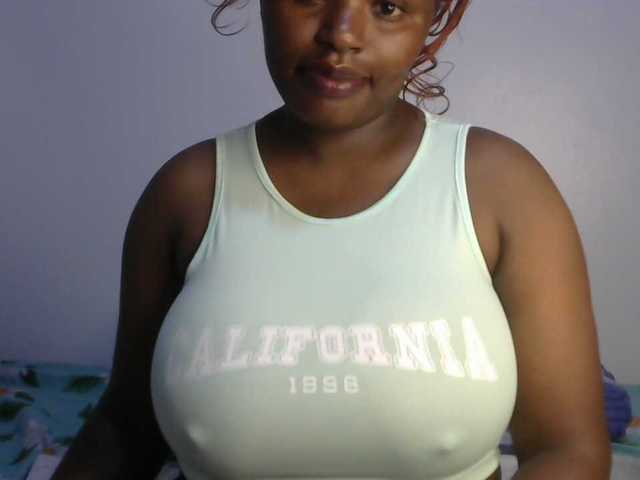 sexyhazel online show from July 23, 5:32 am