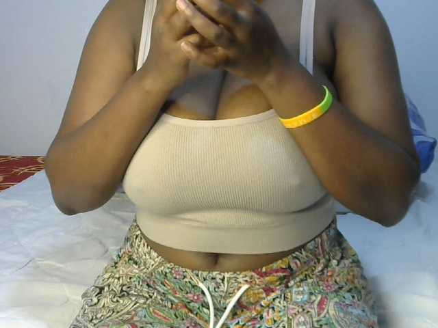 sexyhazel online show from August 1, 5:35 am