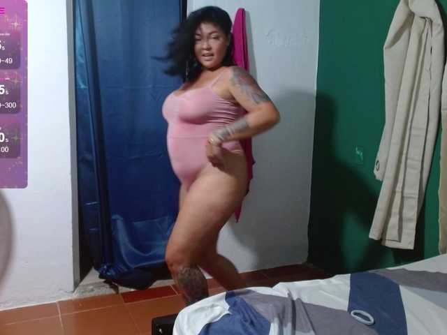 sexyvivian1 online show from June 8, 11:33 pm