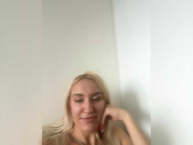 shymiaa1 online show from June 29, 1:25 pm