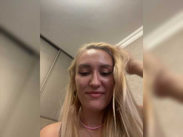 shymiaa1 online show from July 19, 5:37 pm