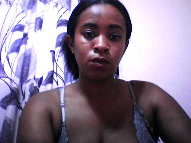 silviaLaBombe online show from August 14, 2:32 pm