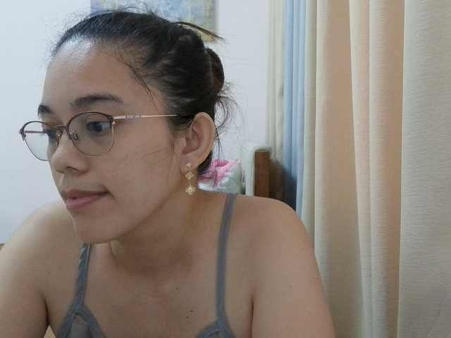 simplesindyxx online show from August 6, 3:27 am