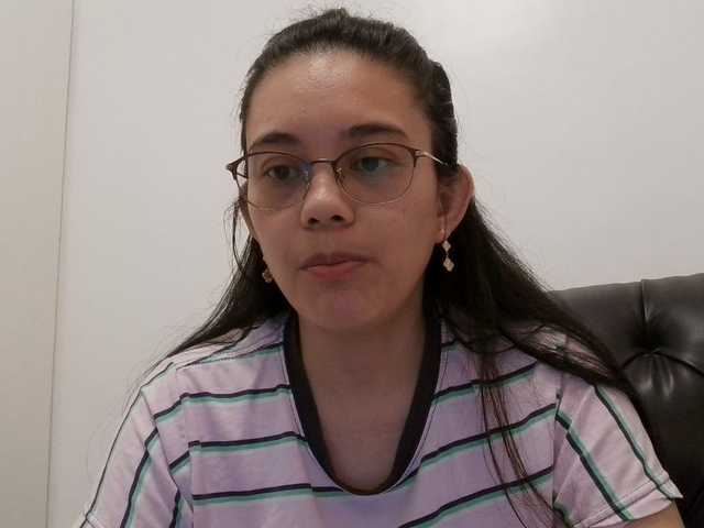 simplesindyxx online show from August 13, 5:10 am