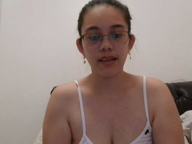 simplesindyxx online show from August 14, 2:15 am
