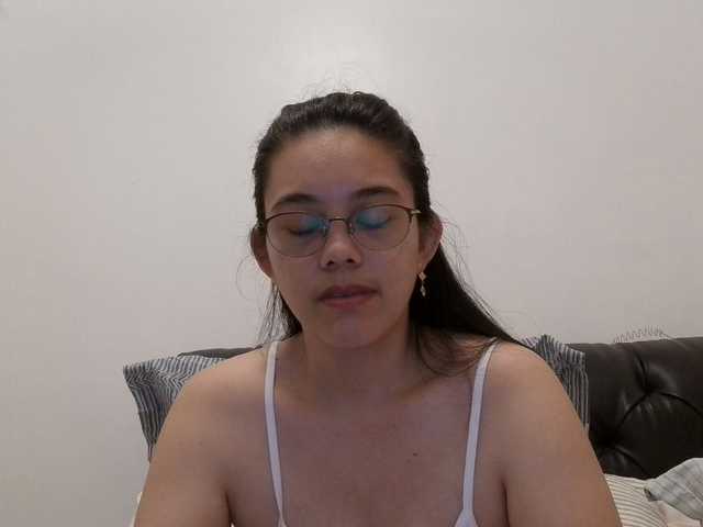simplesindyxx online show from August 14, 4:27 am