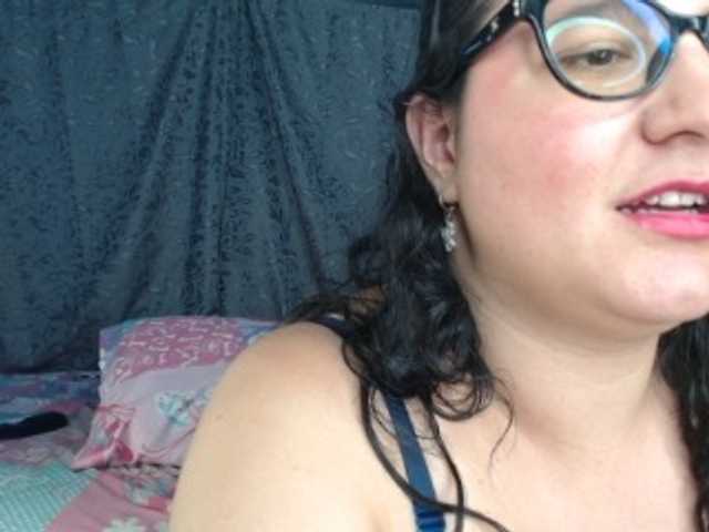 soe-lara online show from August 13, 6:55 pm
