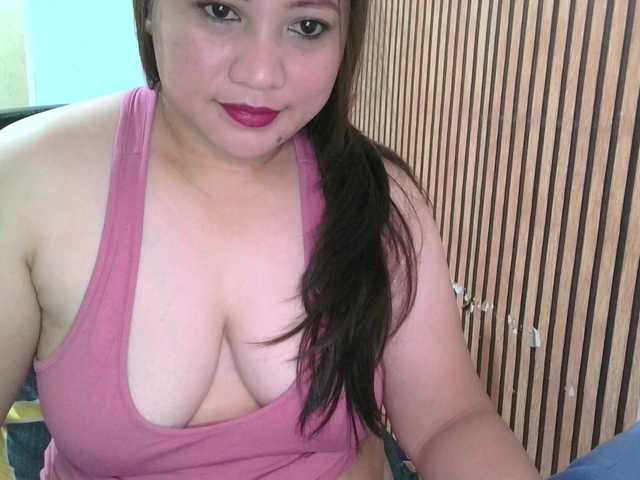 soffia-mae online show from August 12, 6:43 pm