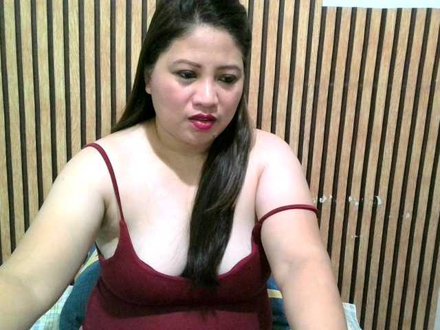 soffia-mae online show from August 14, 8:45 pm