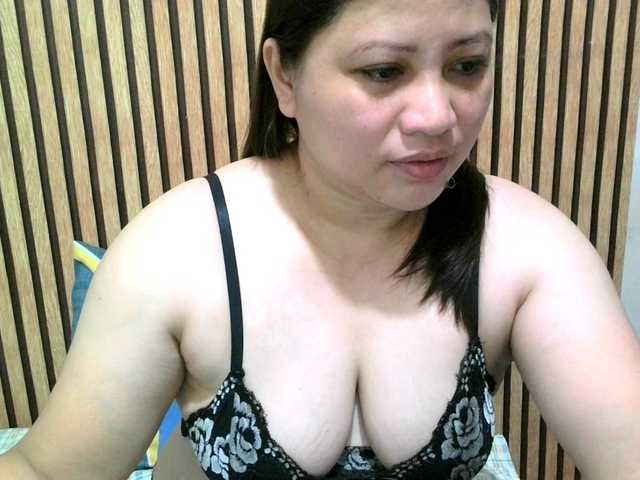 soffia-mae online show from August 15, 5:39 pm