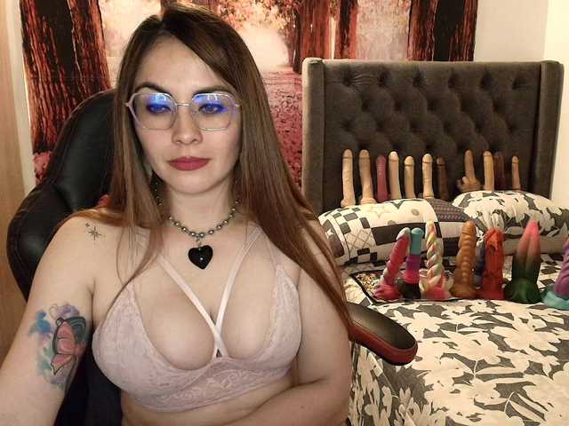 sofia23dirty online show from August 7, 11:49 pm