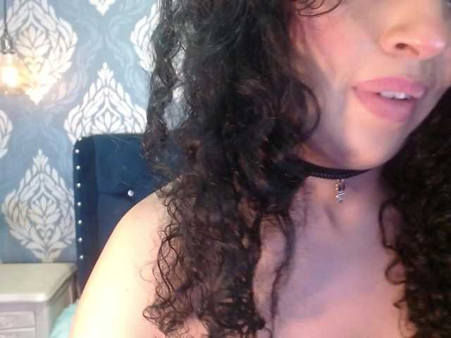 sofiacowperx online show from August 11, 7:16 pm