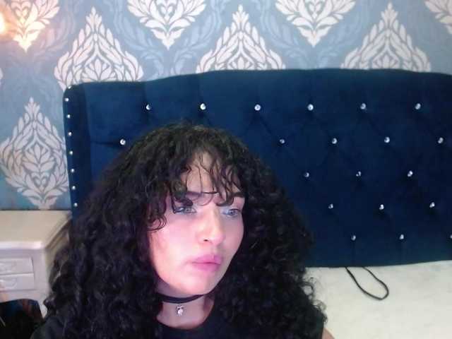 sofiacowperx online show from August 12, 5:15 pm