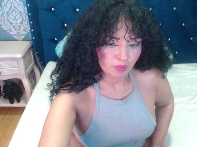 sofiacowperx online show from August 13, 12:02 am